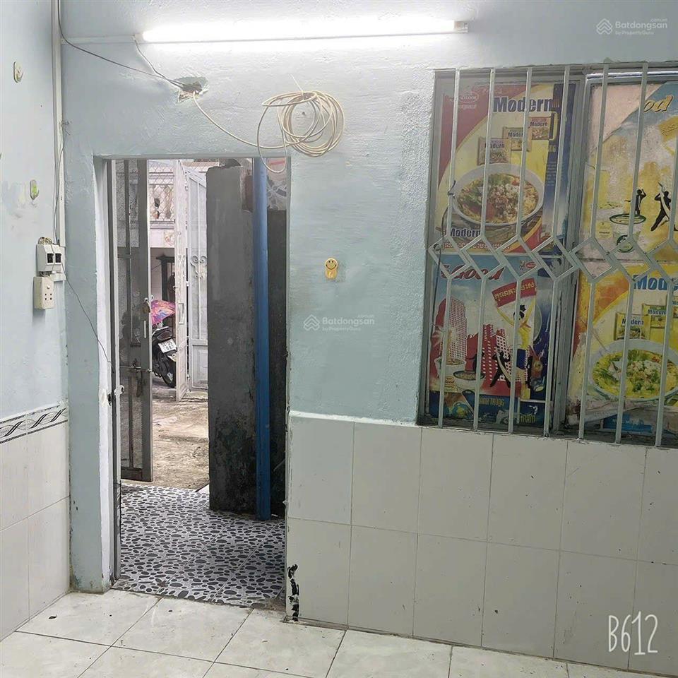 Cho thuê nhà nhỏ gần trường đh hutech, hẻm 69 nguyễn gia trí, bình thạnh. gía chỉ 5 triệu