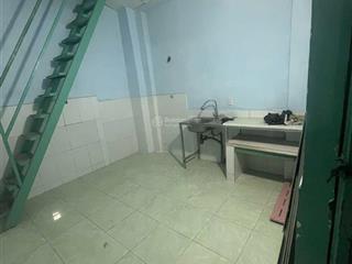 Cho thuê nhà 2pn 2wc / gía 4,2 triệu ngay trạm tàu điện metro văn thánh, cầu sài gòn