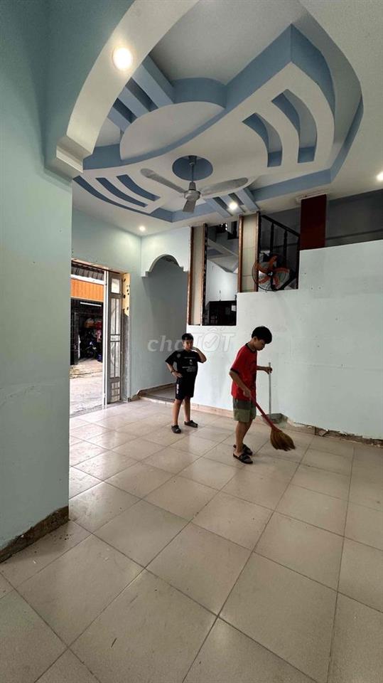 Cho thuê nhà ngay Chợ Tân Long, Dĩ An