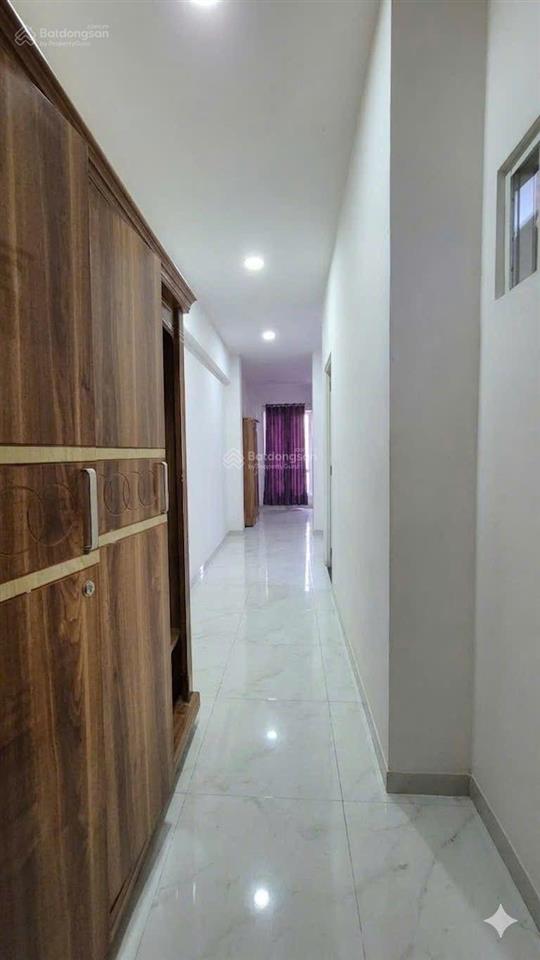 Nhà đẹp hòn rớ 2 sân trước rộng 300m, đậu ô tô thoải mái ven sông, cạnh sun group