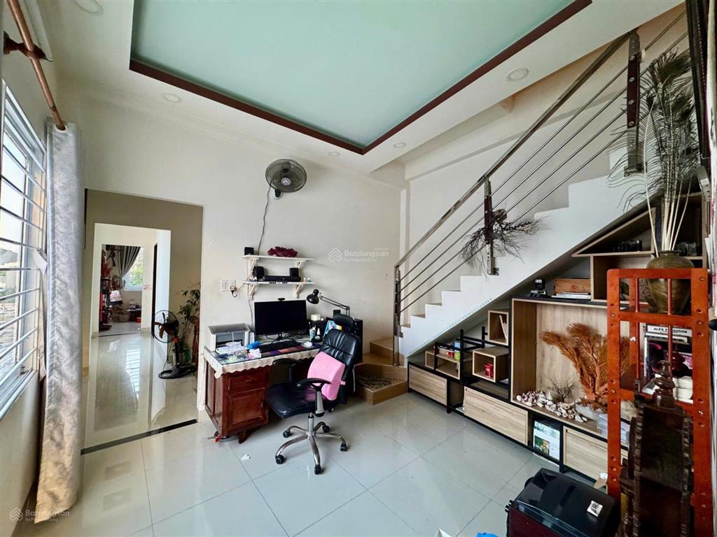 Giá chỉ 4,9 tỷ  nhà 1 trệt 1 lầu diện tích 153,7 m2 ở phú nông tây nha trang