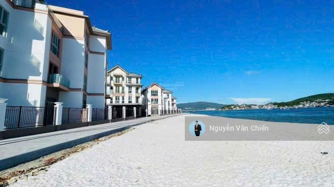 Bán nhà cách biển trần phú 50m, trong khu khép kđt kín vinhomes pearl bay nha trang