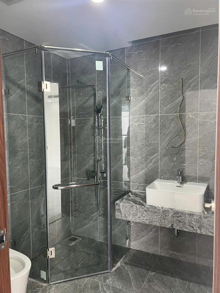 Chủ nhà đi nước ngoài muốn chuyển nhượng hợp đồng căn hộ 3pn + 2wc hướng mát tại capital elitle