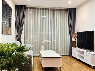 Chính chủ cần bán gấp căn hộ 4 ngủ 3 vệ sinh chung cư the emerald giá rất rẻ.  0969 856 ***