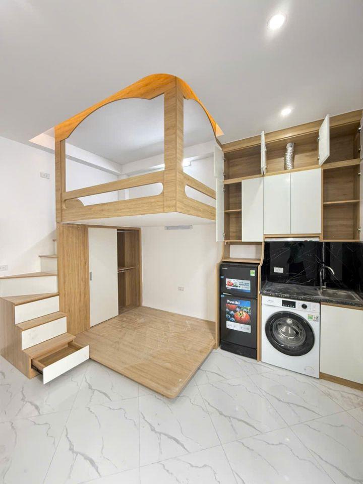 Cho Thuê CCMN 14 Chính Kính Thanh Xuân 30m2 Gác Xép + Giường Cửa Sổ Ban Công Giặt Riêng Thang Máy