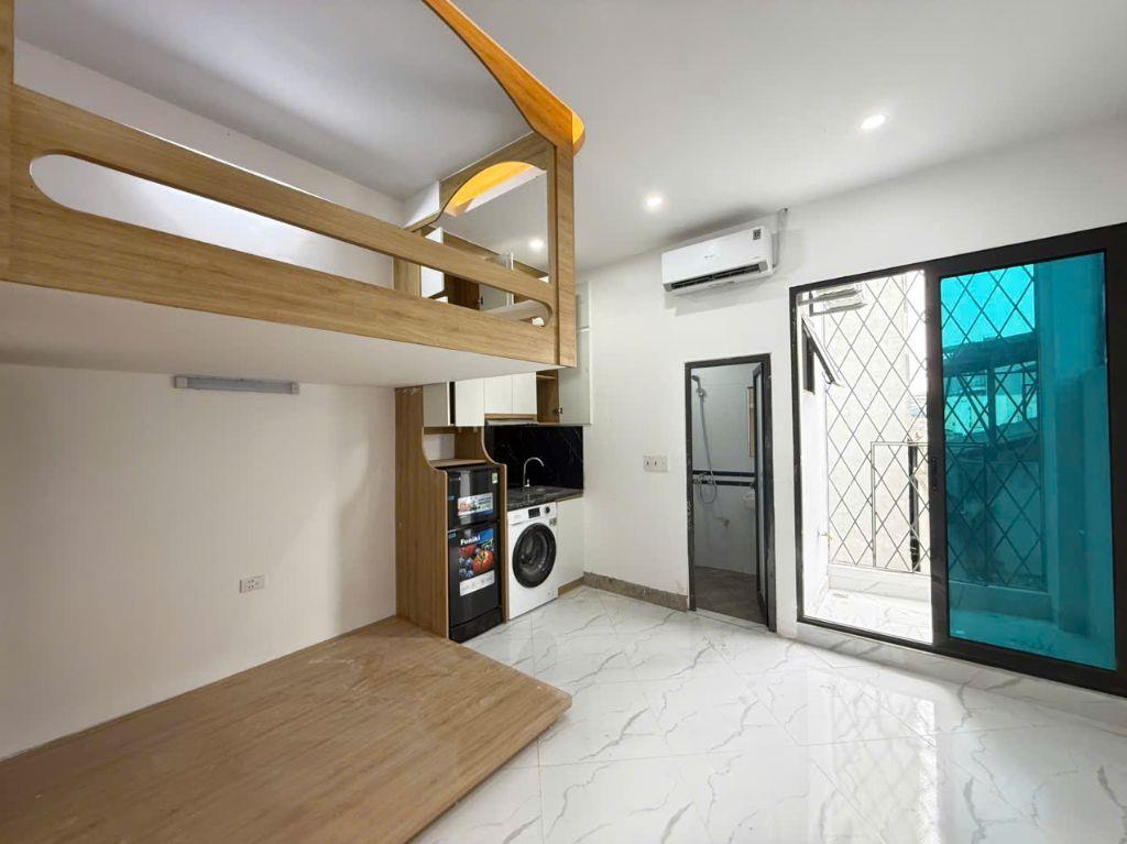 Cho Thuê CCMN 14 Chính Kính Thanh Xuân 30m2 Gác Xép + Giường Cửa Sổ Ban Công Giặt Riêng Thang Máy