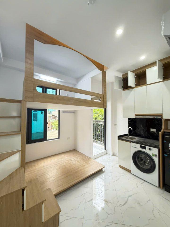 Cho Thuê CCMN 14 Chính Kính Thanh Xuân 30m2 Gác Xép + Giường Cửa Sổ Ban Công Giặt Riêng Thang Máy