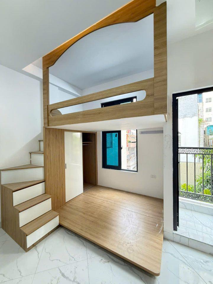 Cho Thuê CCMN 14 Chính Kính Thanh Xuân 30m2 Gác Xép + Giường Cửa Sổ Ban Công Giặt Riêng Thang Máy