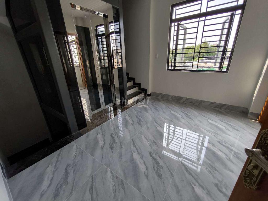 TOÀ NHÀ TÂN PHÚ 11X18M NGAY KHU AEON