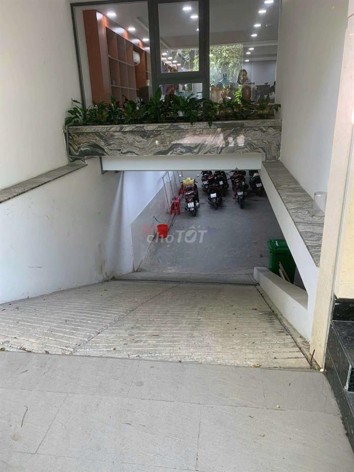 TOÀ NHÀ LŨY BÁN BÍCH 10X25M , 4 LẦU