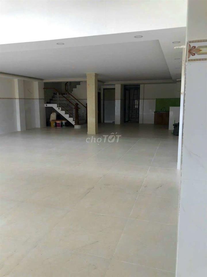 CHO THUÊ TOÀ NHÀ TÔ HIỆU 8X20M , 5 LẦU