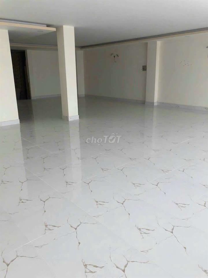 CHO THUÊ TOÀ NHÀ TÔ HIỆU 8X20M , 5 LẦU
