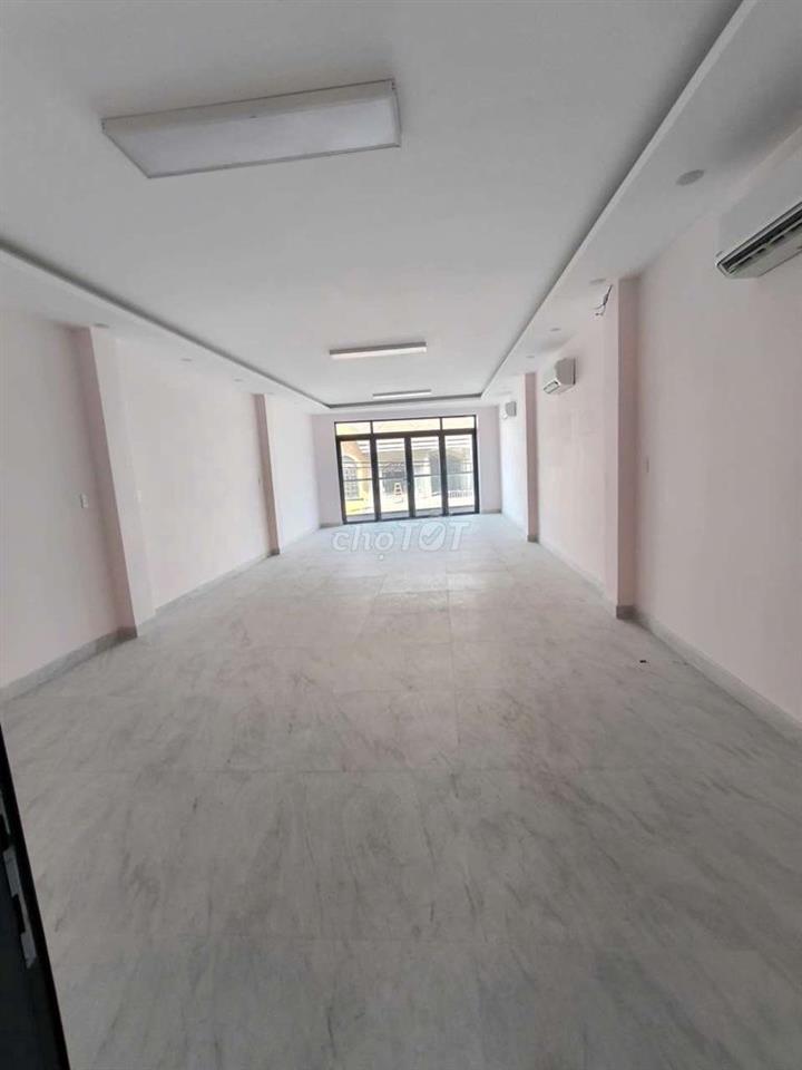 NHÀ NGUYÊN CĂN 5X22M , 3 LẦU THANG MÁY