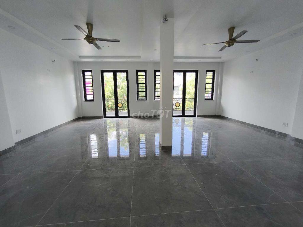 CHO THUÊ NHÀ ĐƯỜNG CN1 8X22M , 3 LẦU