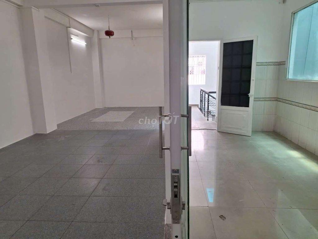 CHO THUÊ NHÀ ĐƯỜNG LÊ THÚC HOẠCH 7X25M , 3 LẦU