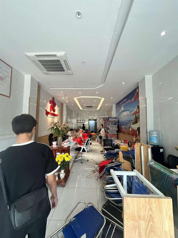 CHO THUÊ NHÀ MT TÂY THẠNH 4,5X20M 5 LẦU