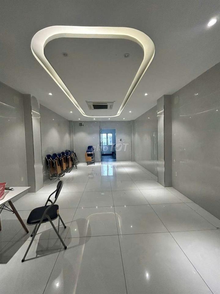 CHO THUÊ NHÀ MT TÂY THẠNH 4,5X20M 5 LẦU