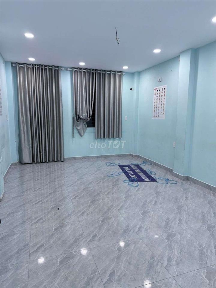 CHO THUÊ NHÀ NGUYÊN CĂN ĐƯỜNG NGUYỄN HỮU TIẾN 4x17m , 3 LẦU