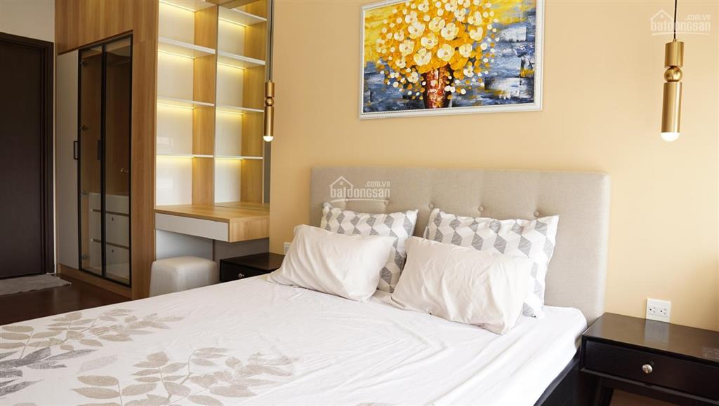 Cần bán căn hộ 70m2 full nt 2pn2wc chung cư sunrise riverside giá 5 tỷ, có sổ hồng.  0968 966 ***
