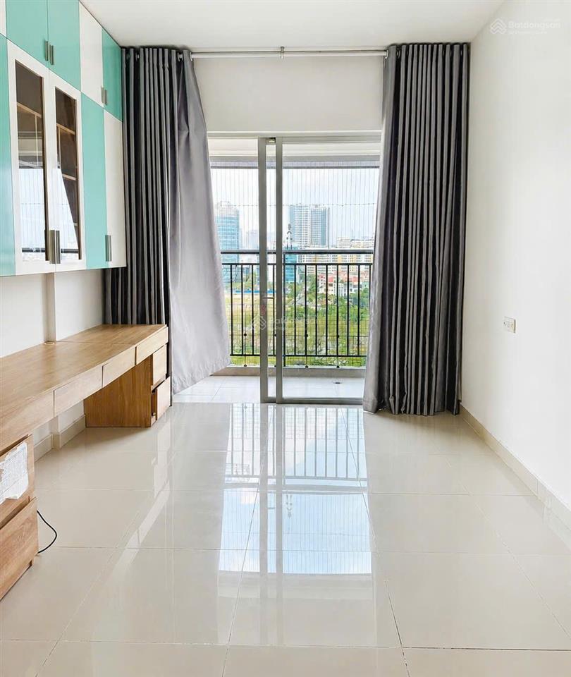 Cần bán nhanh căn hộ 2pn2wc 70m2 chung cư sunrise riverside