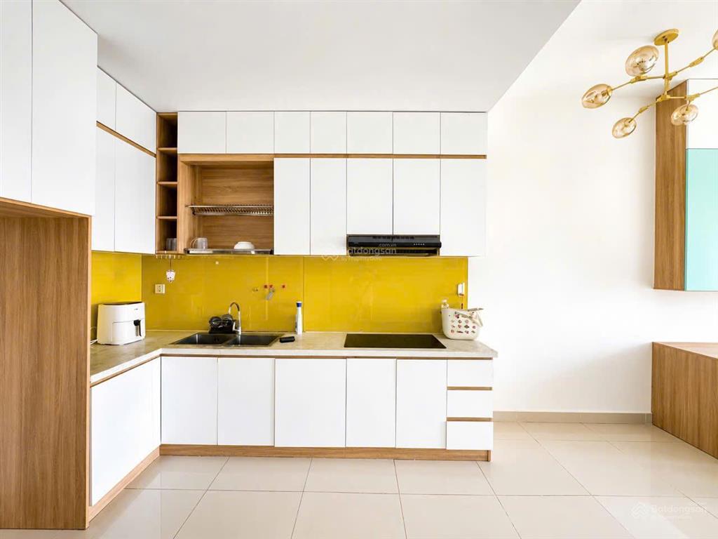 Cần bán nhanh căn hộ 2pn2wc 70m2 chung cư sunrise riverside