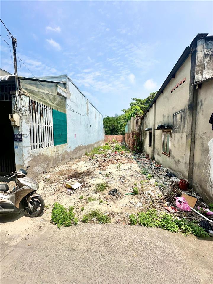 Đất 4x20m ngay trung tâm chợ hóc môn, sát bên trường học lý thường kiệt, xd hoàn công ngay
