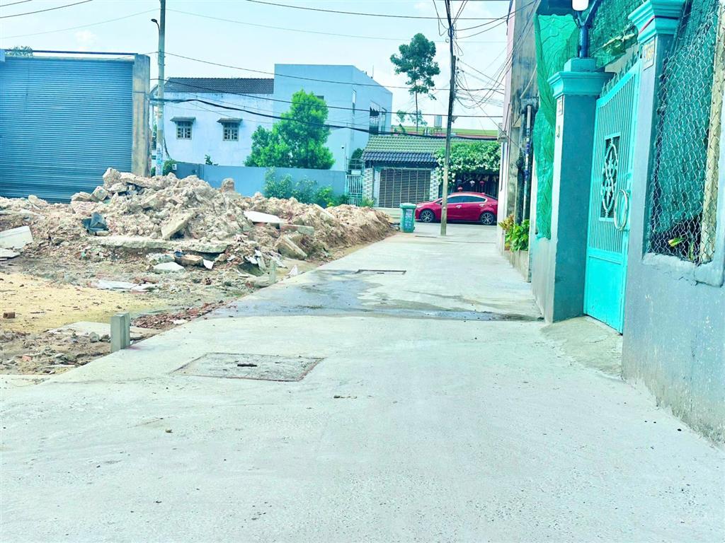 Tân xuân còn lô đất đẹp (5x18m) hẻm xe hơi 1/ nhưa vào 50m. sát song hành, lê thị hà sầm uất