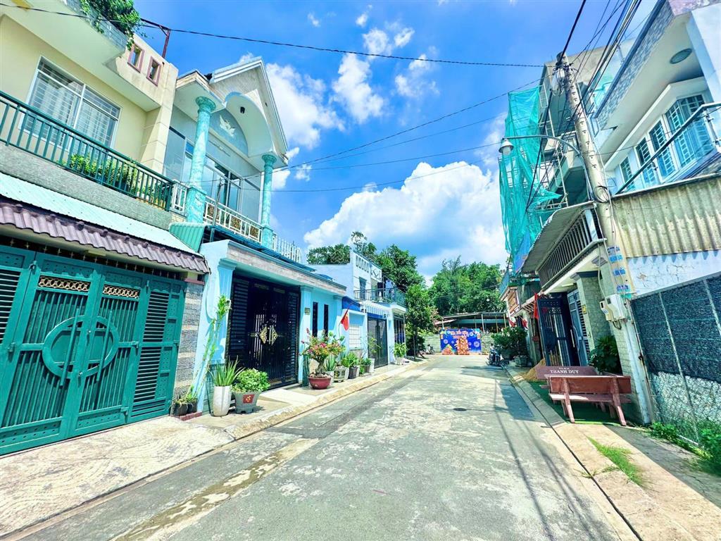 Đất đẹp (5,3x16m) đường nhựa 7m, shr, sát đường phan văn hớn, gần chợ, ub xã xuân thới thượng