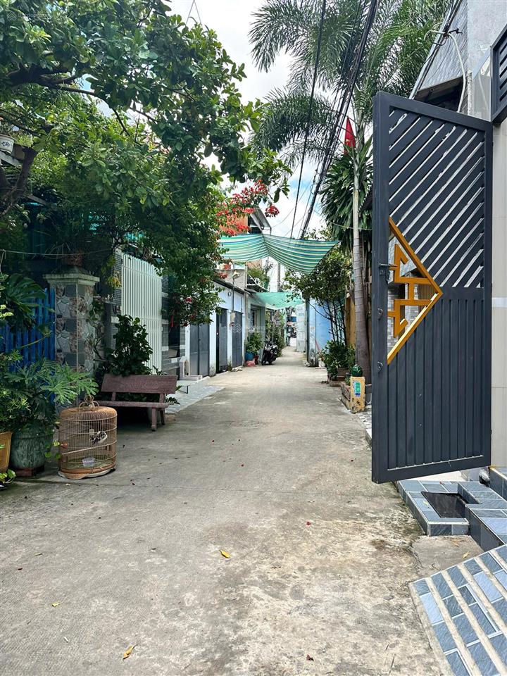 Nhà 1/ nhựa trung mỹ sầm uất, dt 4x17m, trệt lầu 3pn, sát bên quận 12, giá còn thương lượng mạnh
