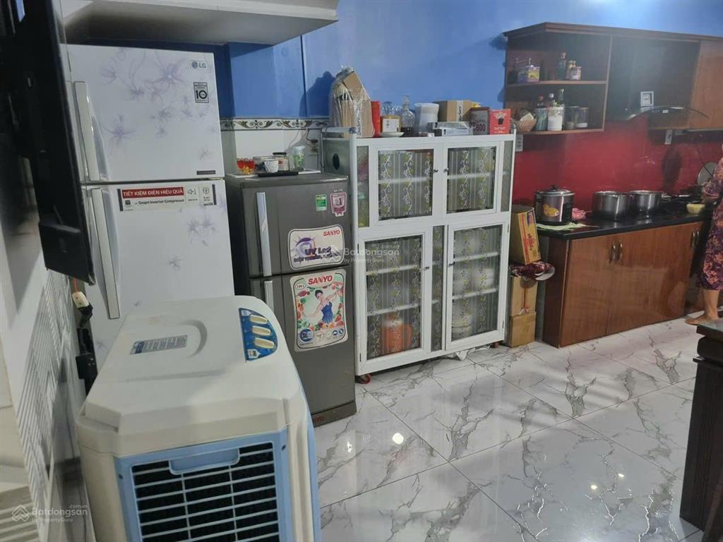 Nhà 1/ nhựa trung mỹ sầm uất, dt 4x17m, trệt lầu 3pn, sát bên quận 12, giá còn thương lượng mạnh