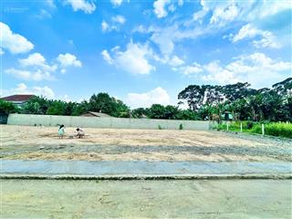 Đất 1/2 nhựa tân hiệp 18, dt 5x20m, gần chợ hóc môn, mới tách cực đẹp, sạch sẽ không mồ mả