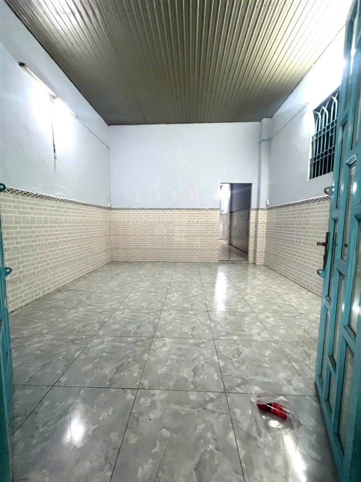 Nhà tân xuân gần tô ký, 100m2, 2pn, hẻm rộng gần 4m, giá chỉ 5 tr/th