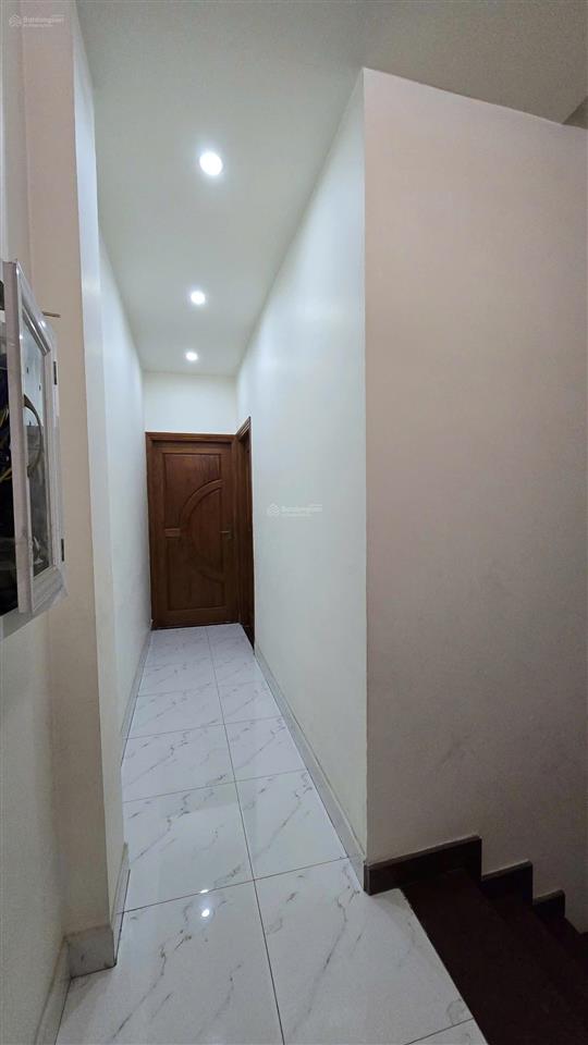 Nhà mặt tiền nhựa 12m sầm uất, sát trường đh huflit, dt 5x22m, 6pn  6wc, buôn bán kinh doanh ok