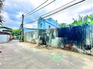 Đất ngay trung tâm thị trấn, sát bên trung tâm hành chính huyện, dt 4x27m, full thổ, xd hoàn công