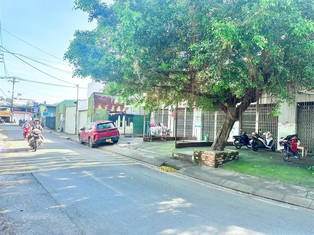 Hàng hiếm trung chánh, đất mặt tiền sầm uất mà ngang lại hơn 6m, thiết kế cực kỳ đẹp ạ