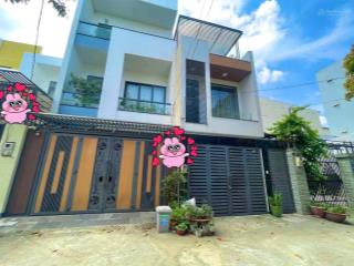 Nhà sát mặt tiền tô ký, 5x20m, 1 trệt 1 lầu cực đẹp, đường nhựa 8m, chủ kẹt bán rẻ chỉ 5,2 tỷ