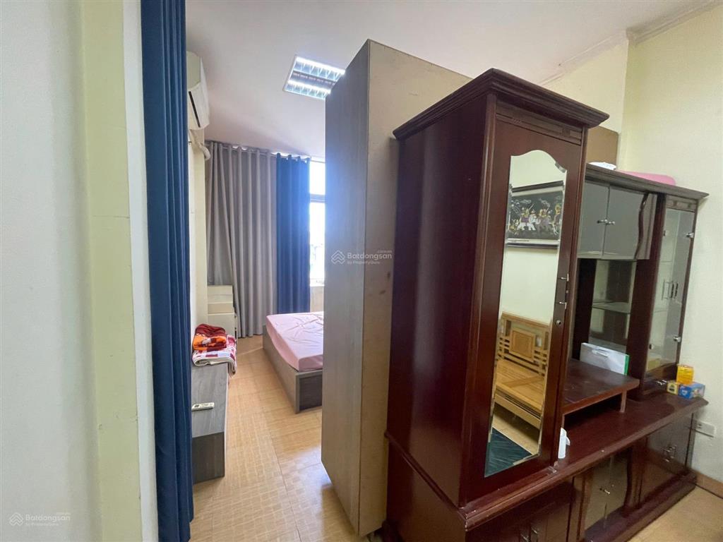 Cho thuê căn hộ 412 đê la thành, dt 35m2, 1pn 1pk, đủ nội thất, thuận tiện, giá tốt!