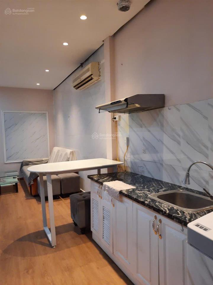 Cho thuê căn hộ 45m2 phố nguyễn đình chiểu, full nội thất, ban công, sân rộng, cạnh công viên
