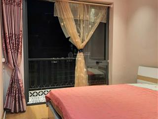 Cho thuê căn hộ 45m2 phố nguyễn đình chiểu, full nội thất, ban công, sân rộng, cạnh công viên