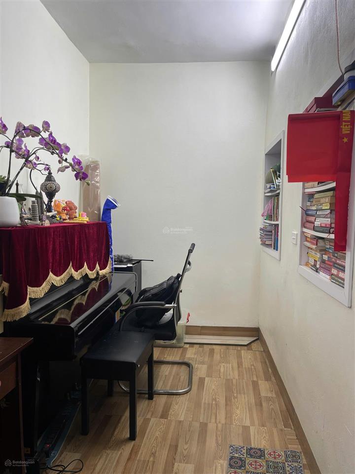 Cho thuê nhà phố huế, dt 35m2 x 2 tầng, gồm 2 phòng ngủ, bếp khách, full nội thất mới đẹp!