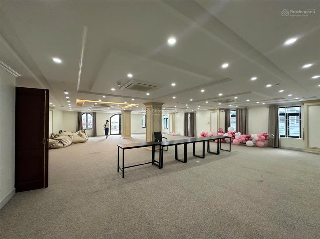 Cho thuê sàn vp ngõ 622 minh khai  times city, dt 175m2, sàn mới, thông sàn, thang máy, giá tốt!