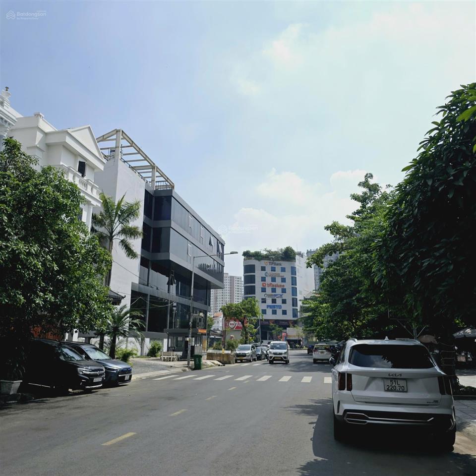 179 tr/m2 lô đất 2 mặt tiền 1500m2 đầu đường 34  trần não, sát bên thủ thiêm 20x75m. ctxd 12 tầng