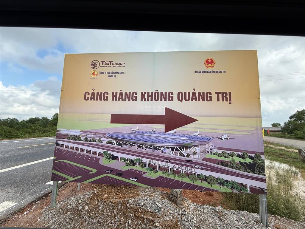 Cần bán đất cách biển 300m giá 430tr, sẵn sổ đỏ, vị trí đẹp