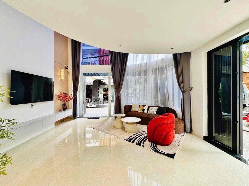 căn gốc thiết kế đẹp, 3 phòng ngủ giảm hơn 2tỷ, có thang máy