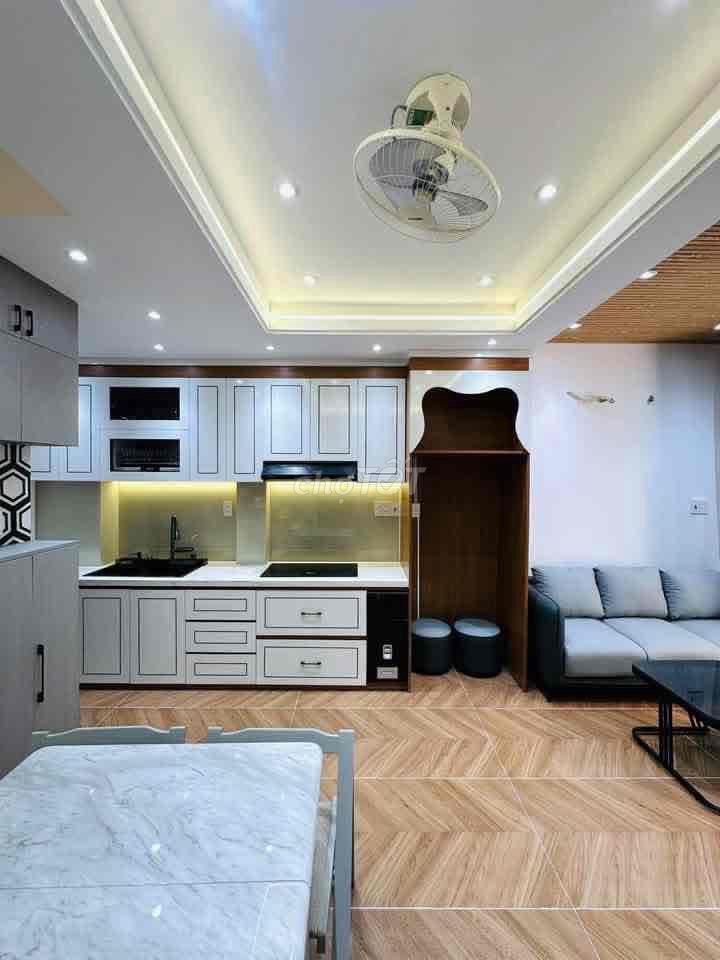 nhà 3 phòng ngủ lớn trên đường quang trung