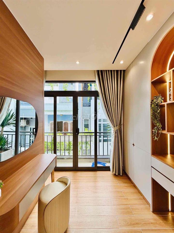 nhà gò vấp rẻ 4 phòng ngủ tolet riêng