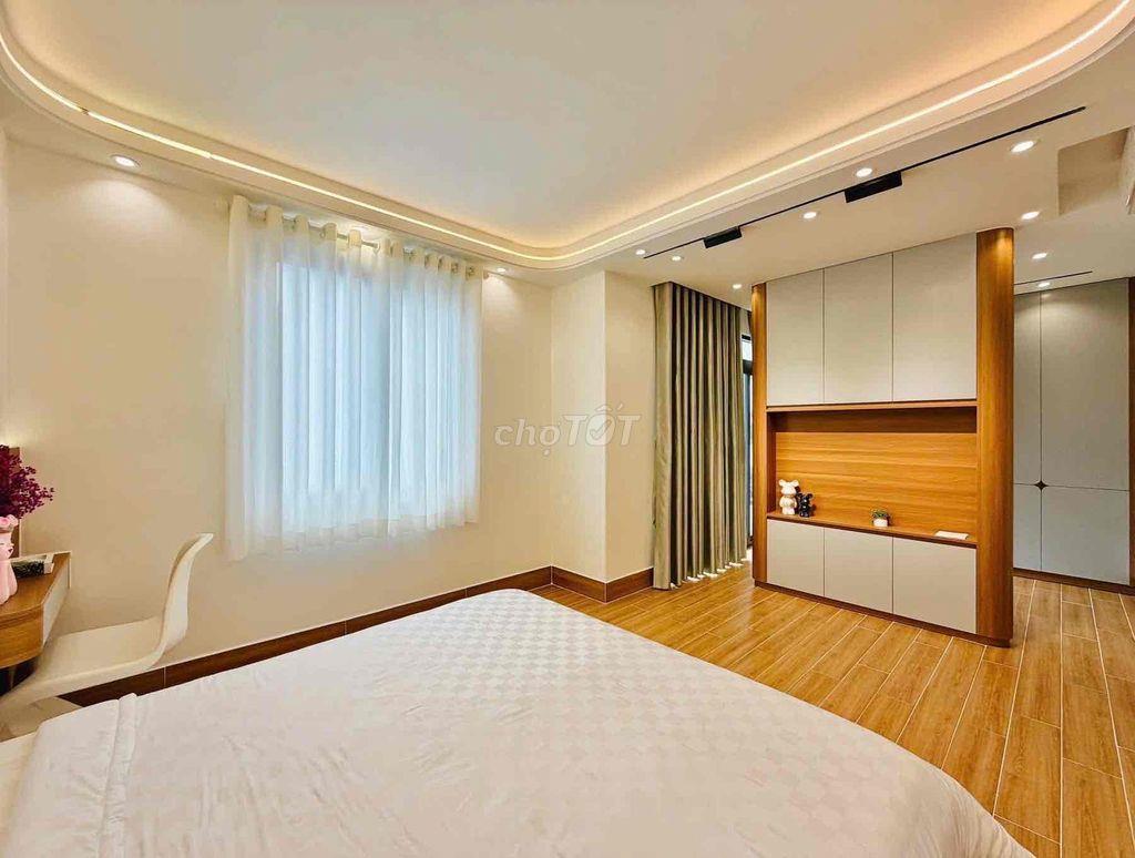 nhà gò vấp rẻ 4 phòng ngủ tolet riêng