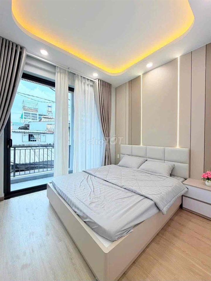 nhà 3 phòng ngủ gần sân bay, metro 2, tân bình