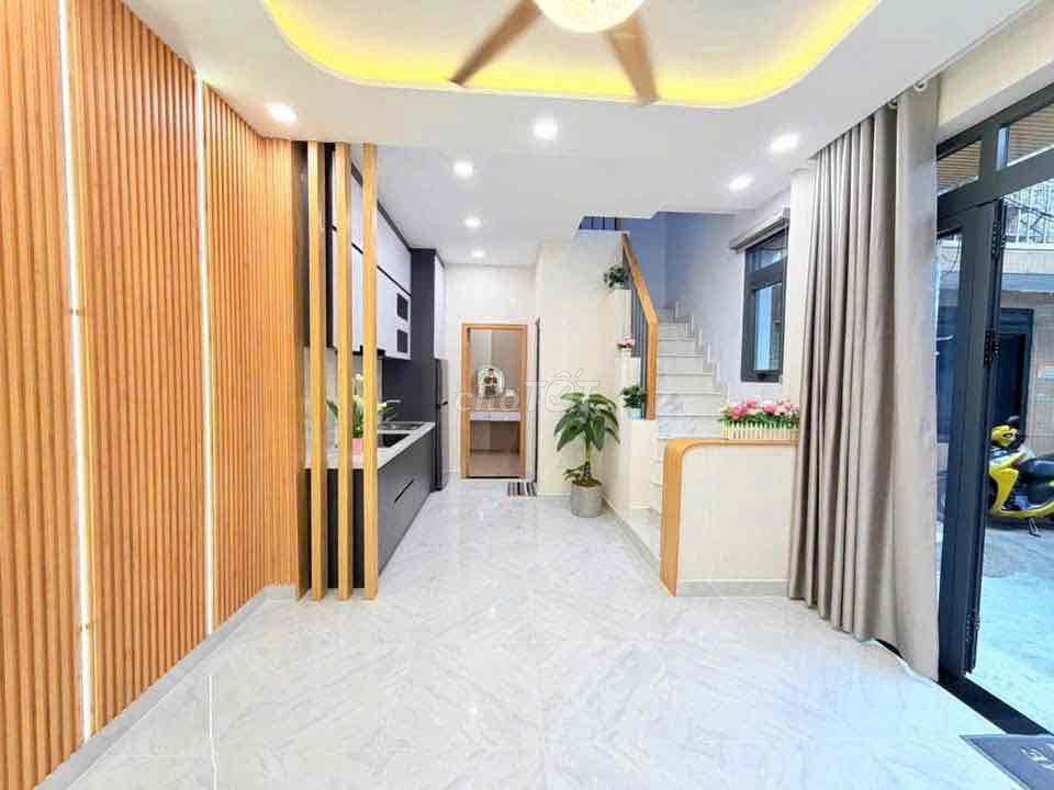 nhà 3 phòng ngủ gần sân bay, metro 2, tân bình