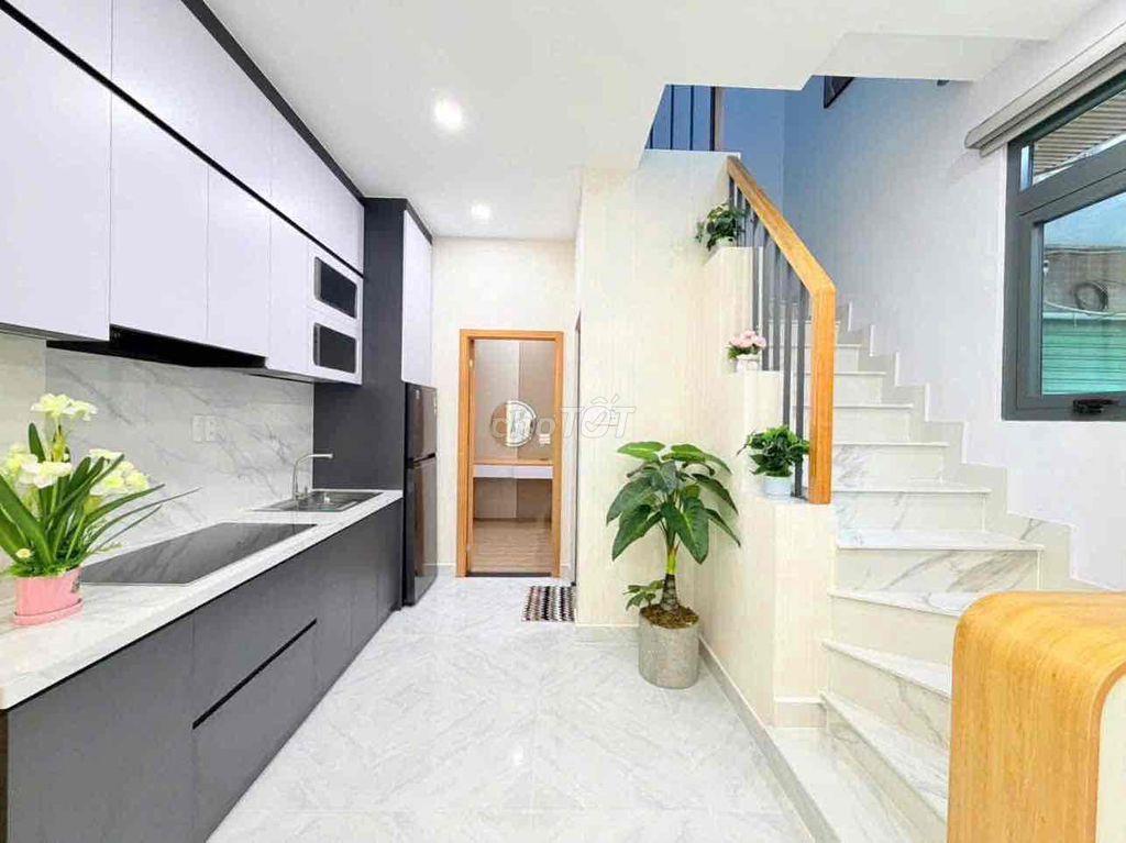 nhà 3 phòng ngủ gần sân bay, metro 2, tân bình